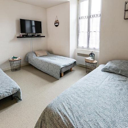Studio centre ville avec parking privé Cholet Exterior foto